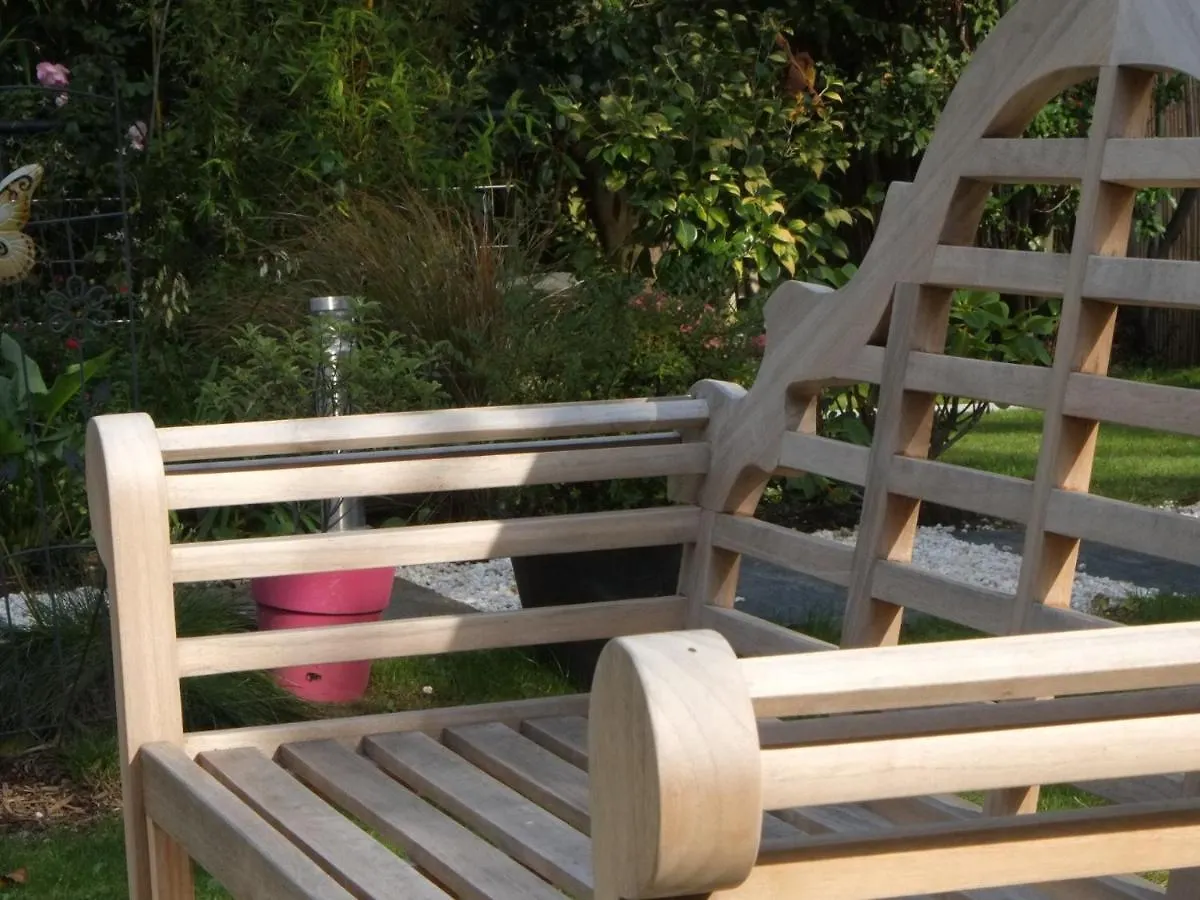 Ti Laouenek Bed & Breakfast Vannes 2*,